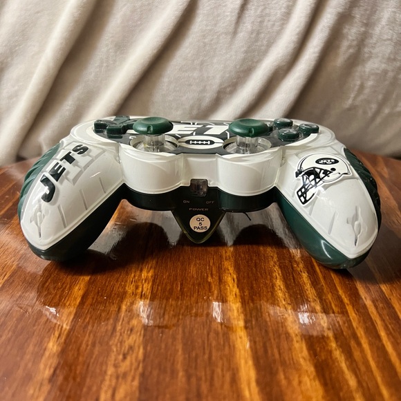 Mad Catz Officially Licensed NFL Wireless Controller For PlayStation NY Jets - Picture 5 of 13